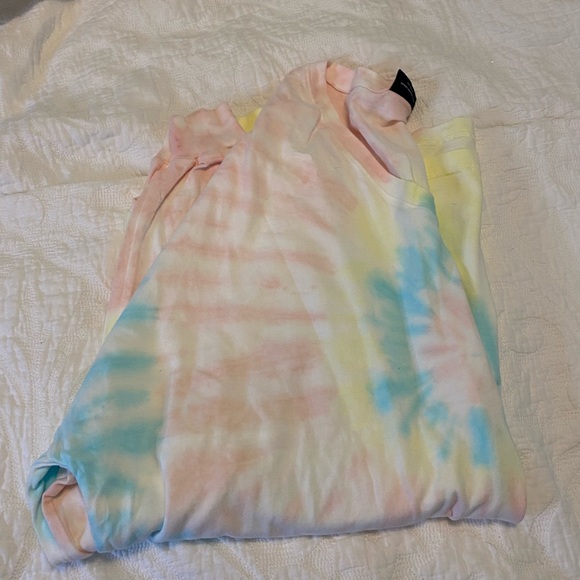 Spirit Jersey Women’s 2X long sleeve TShirt V Neck Tye Dye yellow Pink Blue NWOT - Picture 11 of 11